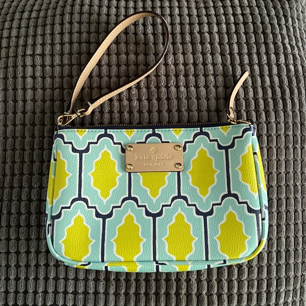 Kate Spade Wristlet Wallet
